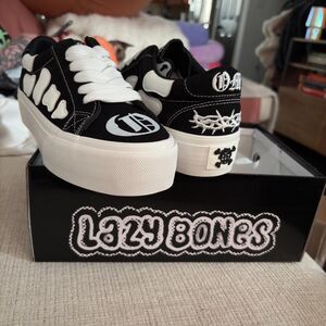 NWB OMNEWYORK Chunky Knuckles Sk8 Black